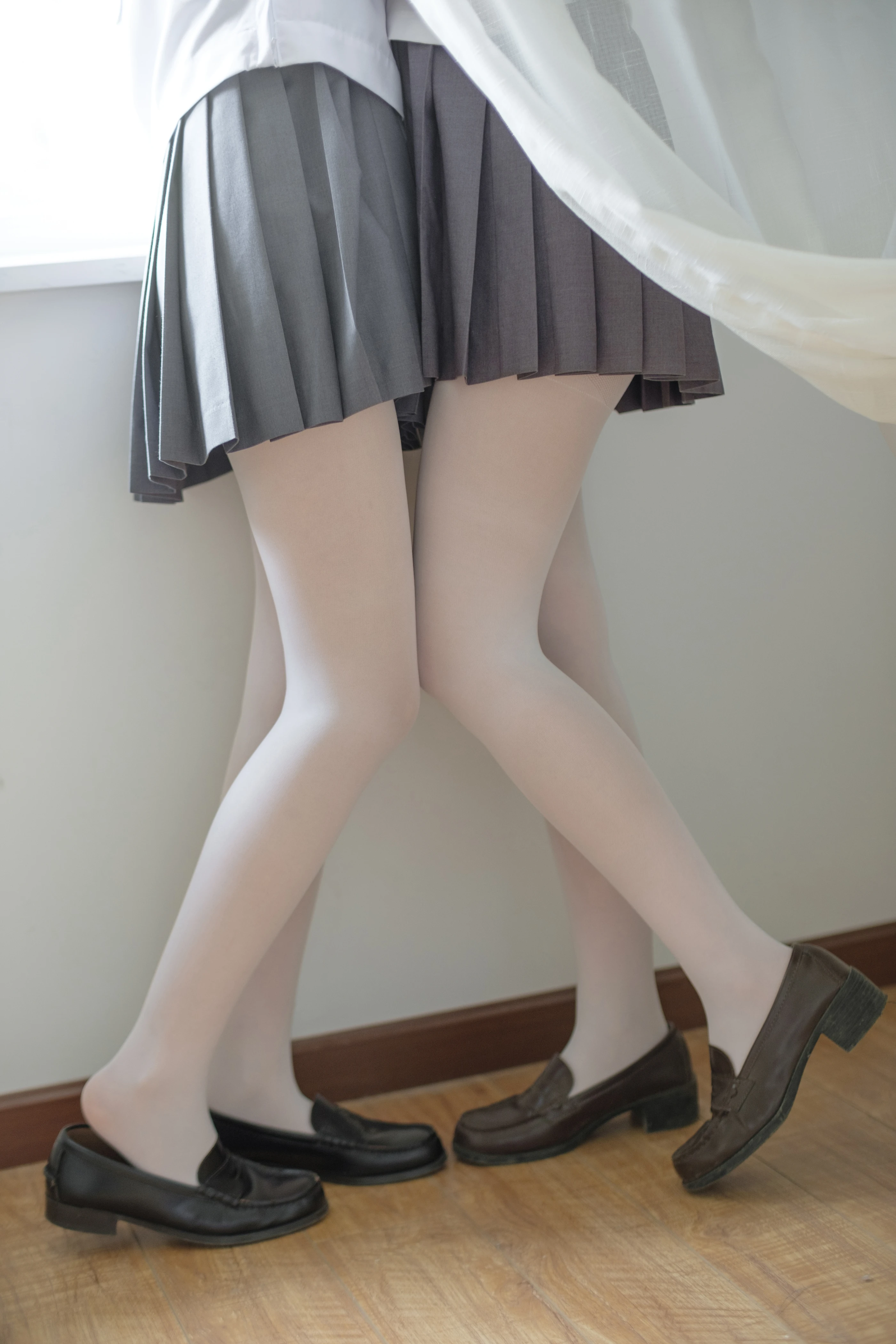 森萝财团 [X-025] JK白丝姐妹花 [131P 1V]插图9